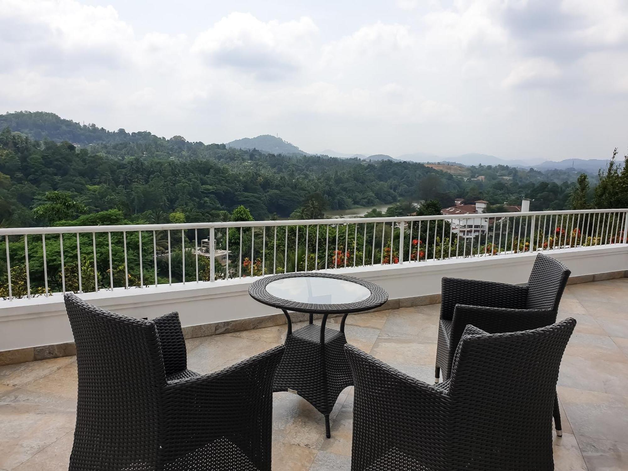 Samindra Villa Канди Экстерьер фото