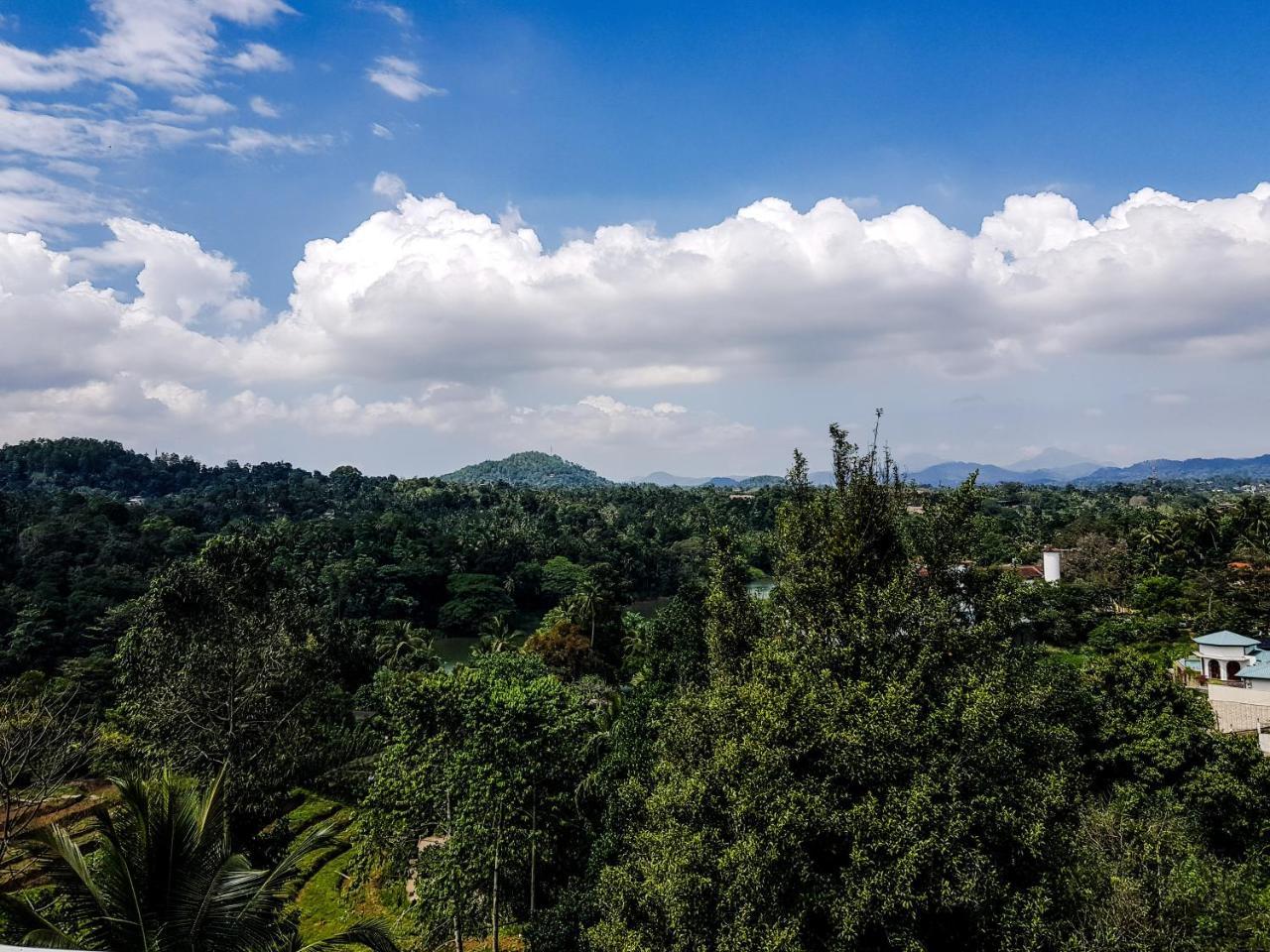 Samindra Villa Канди Экстерьер фото