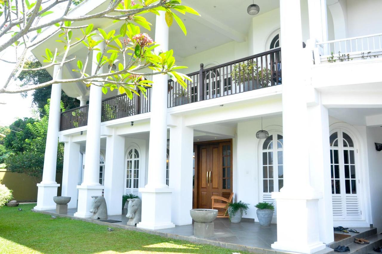 Samindra Villa Канди Экстерьер фото