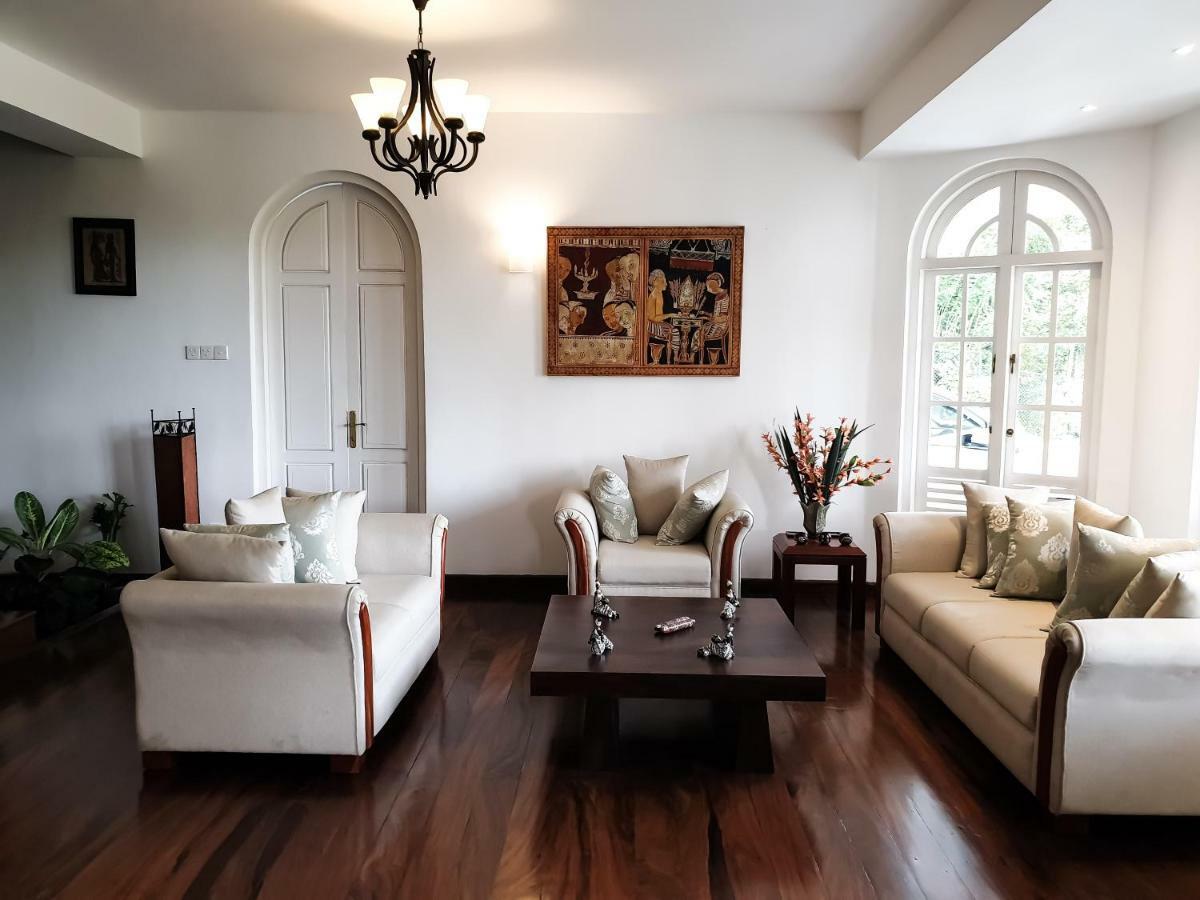 Samindra Villa Канди Экстерьер фото